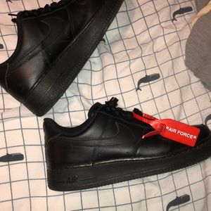 Black Nike Air Forces